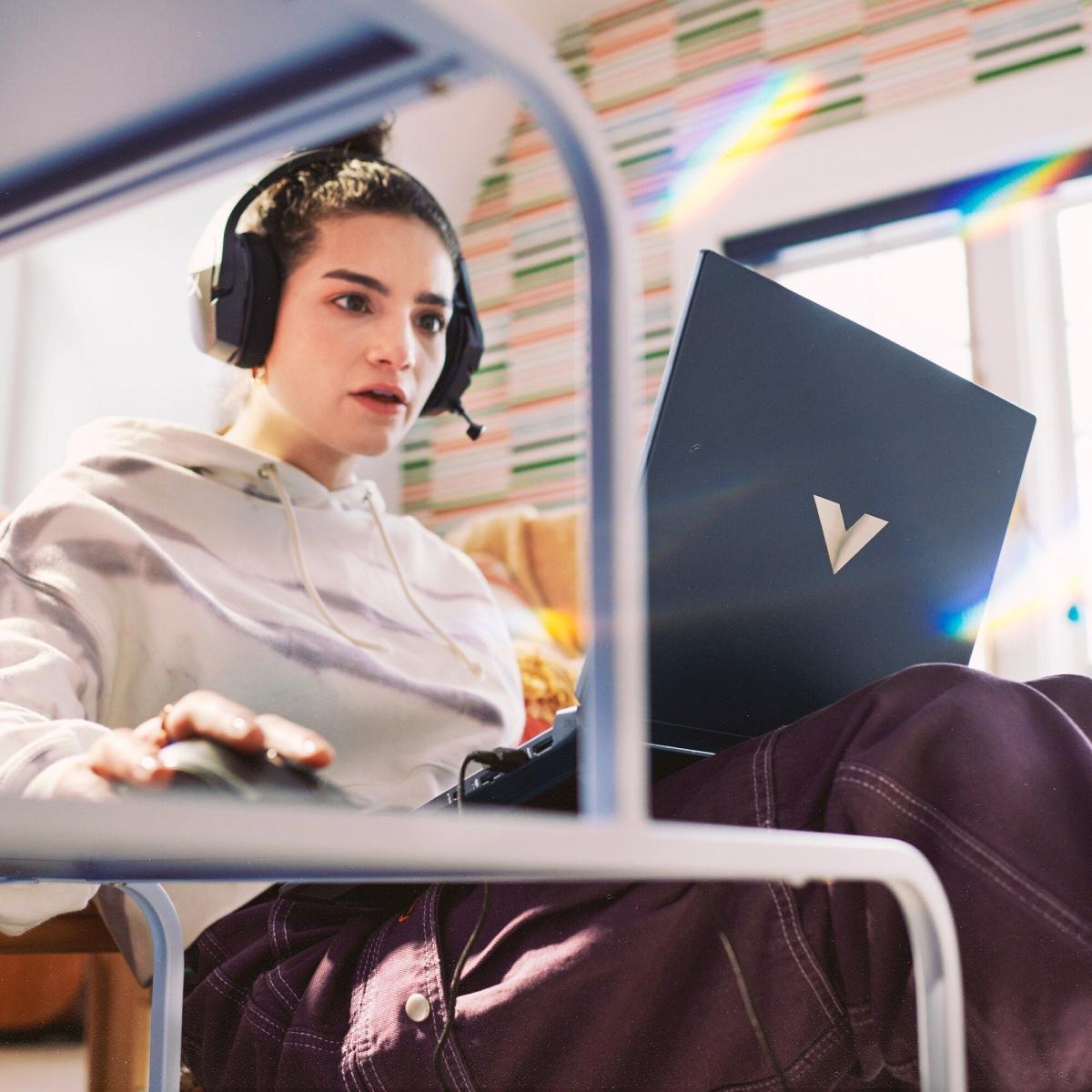 Ноутбук HP Victus 15-fb3019ua (BW7Q3EA) Blue