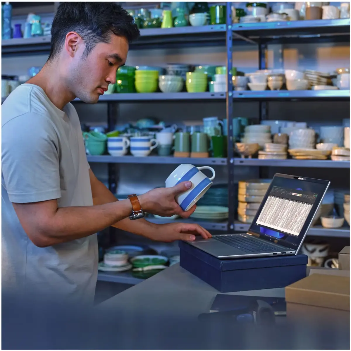 Ноутбук HP ProBook 4 G1i 14 (AT6F4AV_V3) Silver