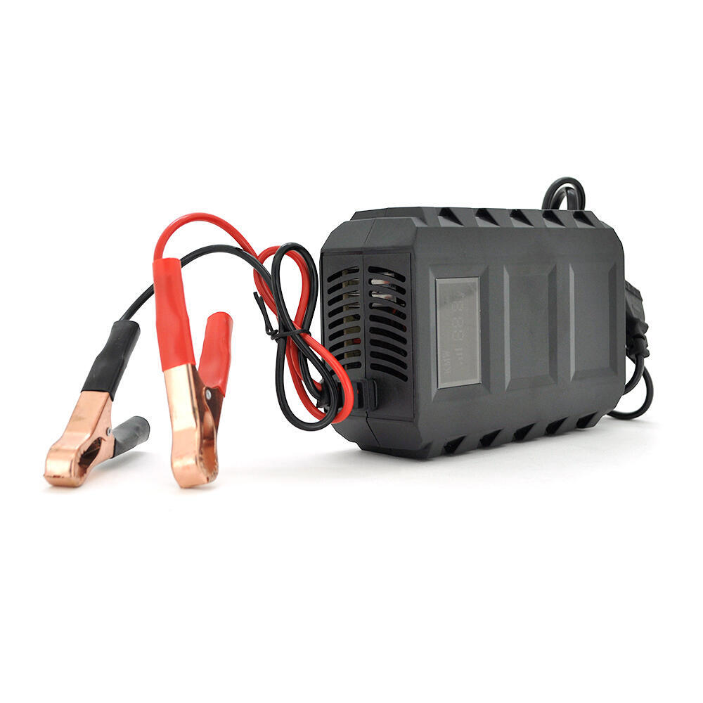 Автоматичне ЗУ для акумулятора 12V (120-200Ah) (MF, WET, AGM, GEL), KMW, 100-260V, DC 14.8V, Струм заряду 12V / 20A, LCD, крокодили в комплекті (1588855)