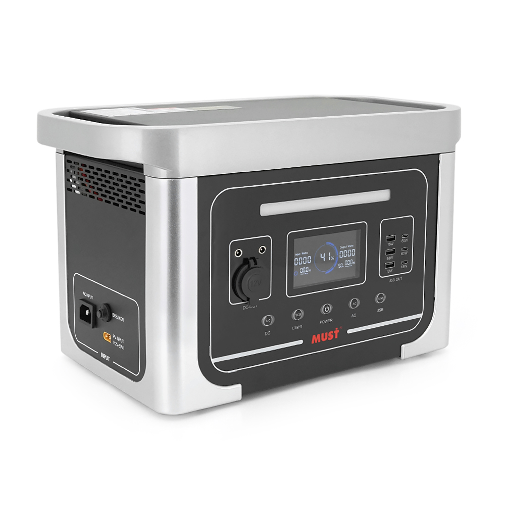 Зарядна станція Must EM181-EM1024S 1000W LiFePO4 LCD 12VDC PV 25A MPPT 230V &plusmn;5% 6000 cycle 80% DOD 25&deg;C 4xUSB PD18W+2x60W 2xAC 220V 225*295*363 17KG (1798510)
