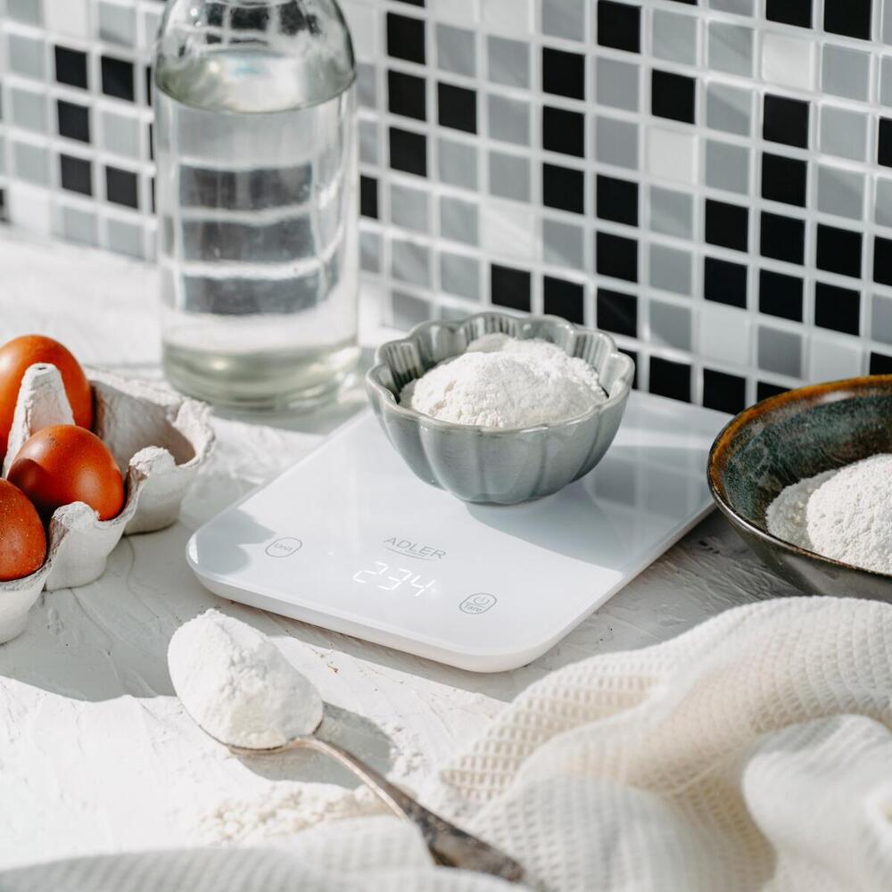 Ваги кухонні Adler AD 3181 white електронні/ 10кг/ г; кг, фунт/ 2хААА/ автовимкнення/ скло (AD3181W)