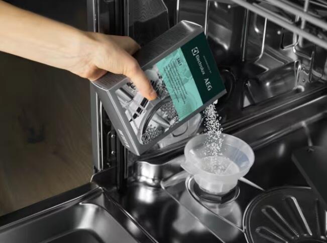 Аксесуар для пральноi машини ELECTROLUX M3GCS201 Сіль для посудомийних і пральних машин