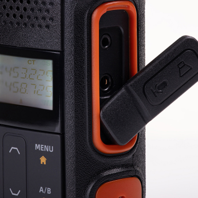 Портативна рація Baofeng BF-UV12