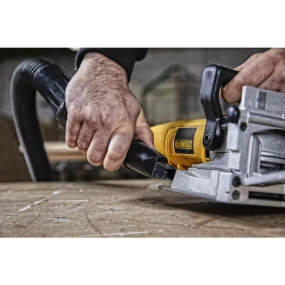Фрезер DeWALT ламельний 600 Вт, 10000 об/хв, 3.0 кг, кейс (DW682K)