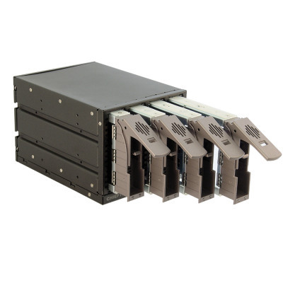 Бекплейн Chieftec 3x5.25"/4x3.5" Hot-Swap (SST-3141SAS)