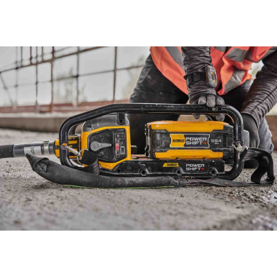 Вібратор глибинний DeWALT силовий POWERSHIFT Li-Ion 55V, безщітковий, 4.5 кг (без АКБ та ЗП) (DCPS32